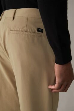 Strellson Pantalons Regular Bandplooibroek Louis Heren Donkerbeige -Herenkleding 38a4c6281ce93087984765b1c49eecff