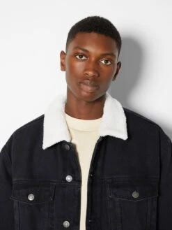 BERSHKA Spijkerjassen Tussenjas Heren Zwart -Herenkleding 71a9ee44d279fd99897823824ee249e9