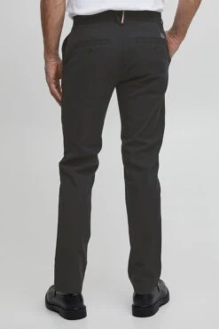 Chinos Regular Chino Snorre Heren Zwart 8 Chinos Regular Chino Snorre Heren Zwart -Herenkleding 72bbff86d833be8d6e7995f78a3bb663