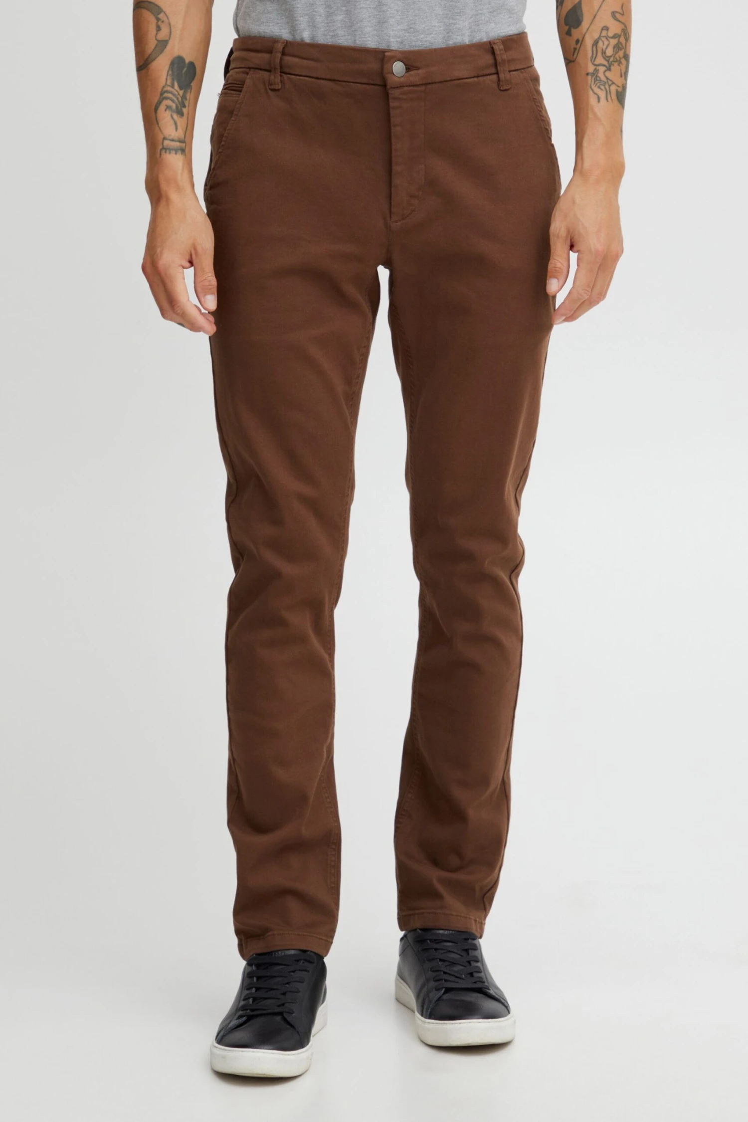 CASUAL FRIDAY Chinos Slimfit Chino Phil Heren Bruin 2 CASUAL FRIDAY Chinos Slimfit Chino Phil Heren Bruin - Afbeelding 2